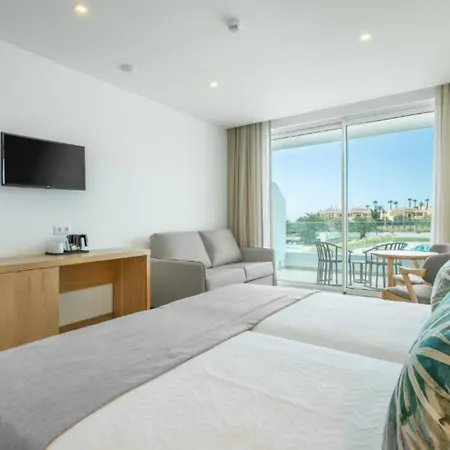Apartmanhotel Ancora Park - Sunplace & 4*